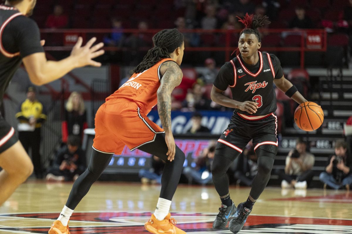Western Kentucky Hilltoppers guard Jalen Jackson (3) drives toward the goal during the Hilltoppers game against the Sam Houston Bearkats in Bowling Green, Ky. On Friday, Feb. 21, 2025
